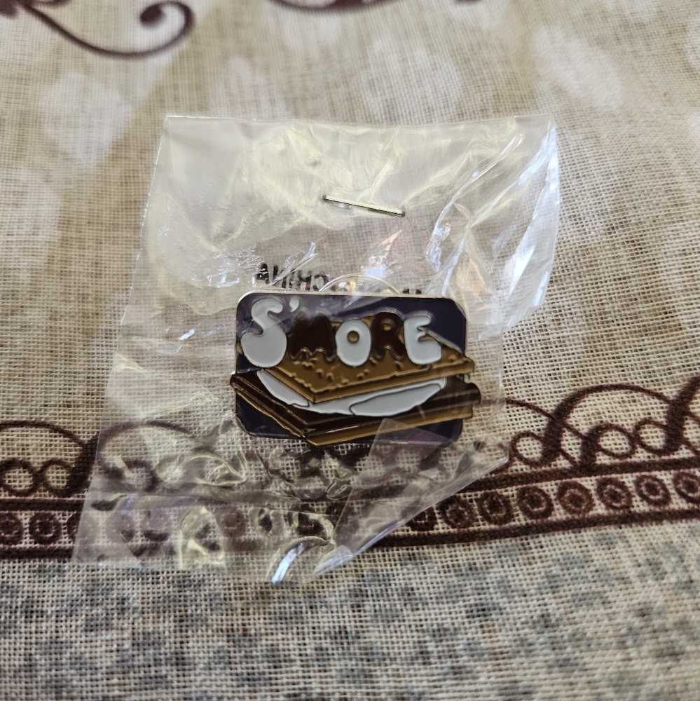 Smores pendent!!💖✨️🍫